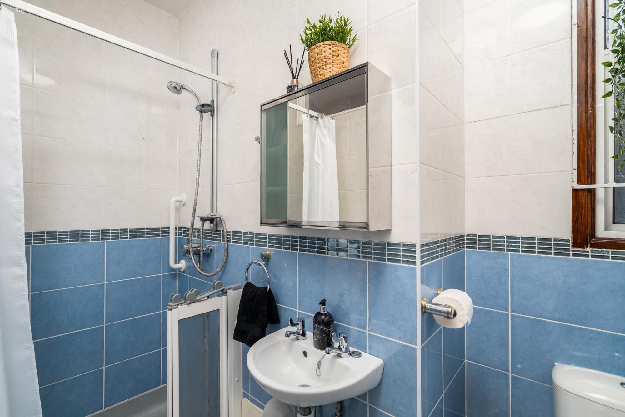 Homely And Stylish Apartment With A Garden In East Finchley London Eksteriør billede