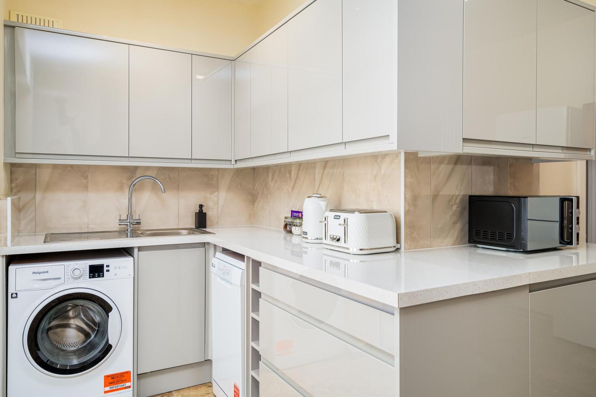 Homely And Stylish Apartment With A Garden In East Finchley London Eksteriør billede