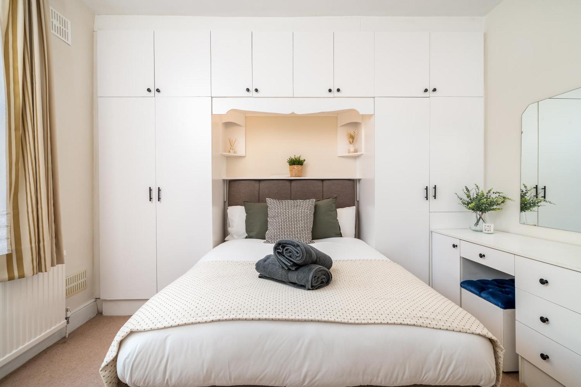 Homely And Stylish Apartment With A Garden In East Finchley London Eksteriør billede